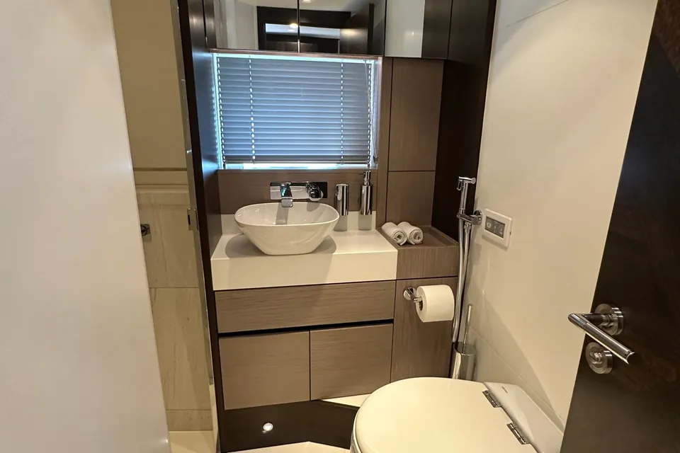 Peter Pan, 2021 Sunseeker Manhattan 68 (Mk1), photo 28