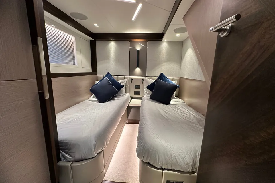 Peter Pan, 2021 Sunseeker Manhattan 68 (Mk1), photo 30
