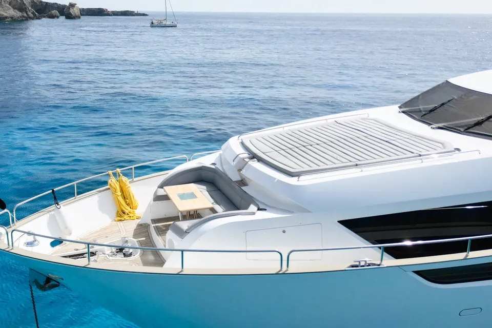 Everdeen, 2018 Sunseeker 95 Yacht, photo 8