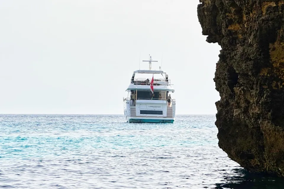 Everdeen, 2018 Sunseeker 95 Yacht, photo 22