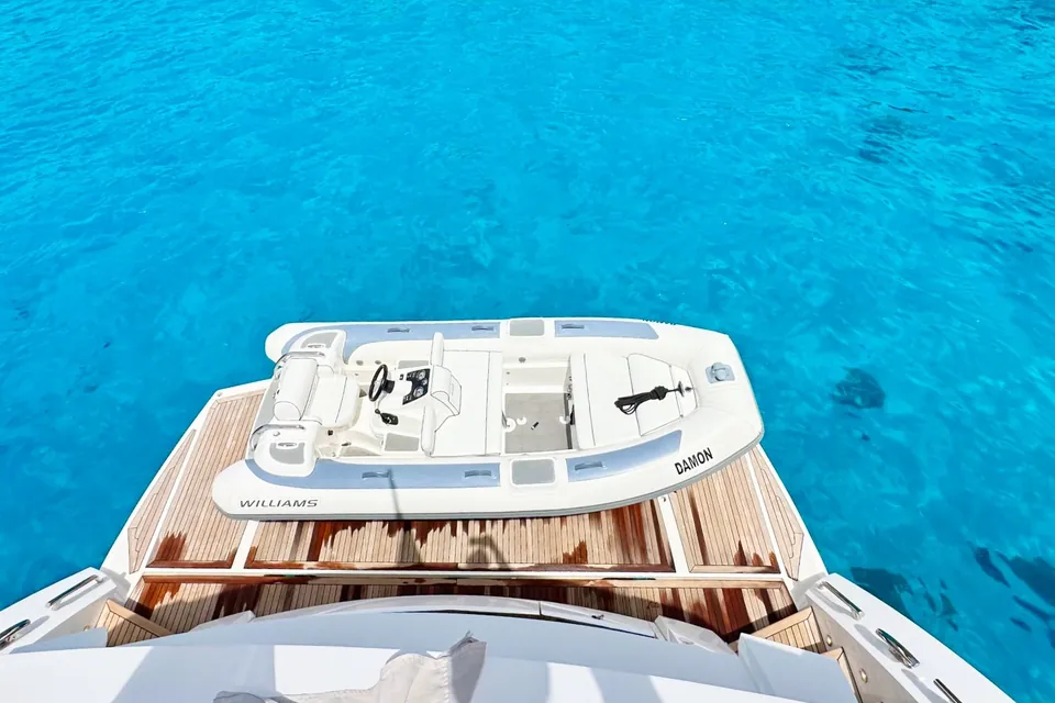 Everdeen, 2018 Sunseeker 95 Yacht, photo 25