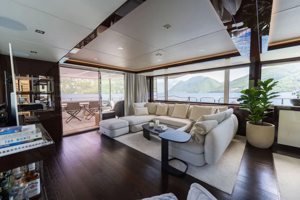 Everdeen, 2018 Sunseeker 95 Yacht, photo 39