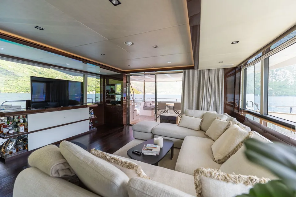 Everdeen, 2018 Sunseeker 95 Yacht, photo 40