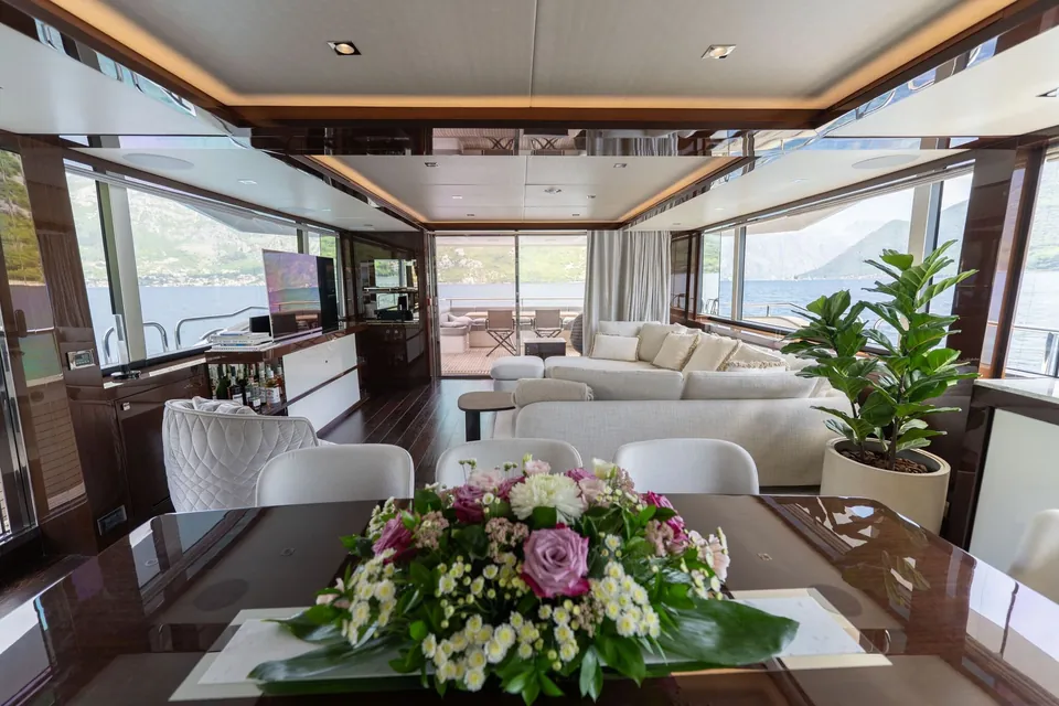 Everdeen, 2018 Sunseeker 95 Yacht, photo 46