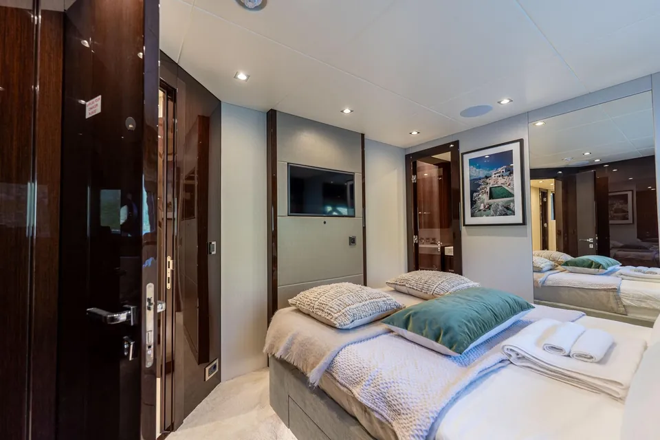 Everdeen, 2018 Sunseeker 95 Yacht, photo 69