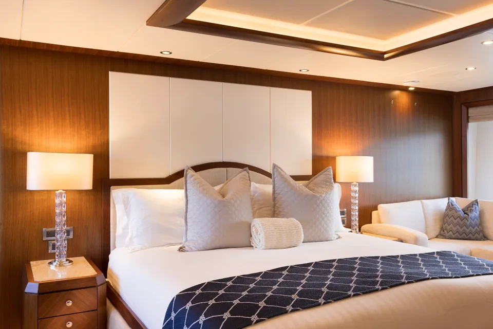 Wreckless, 2017 Ocean Alexander 120 Megayacht, photo 12