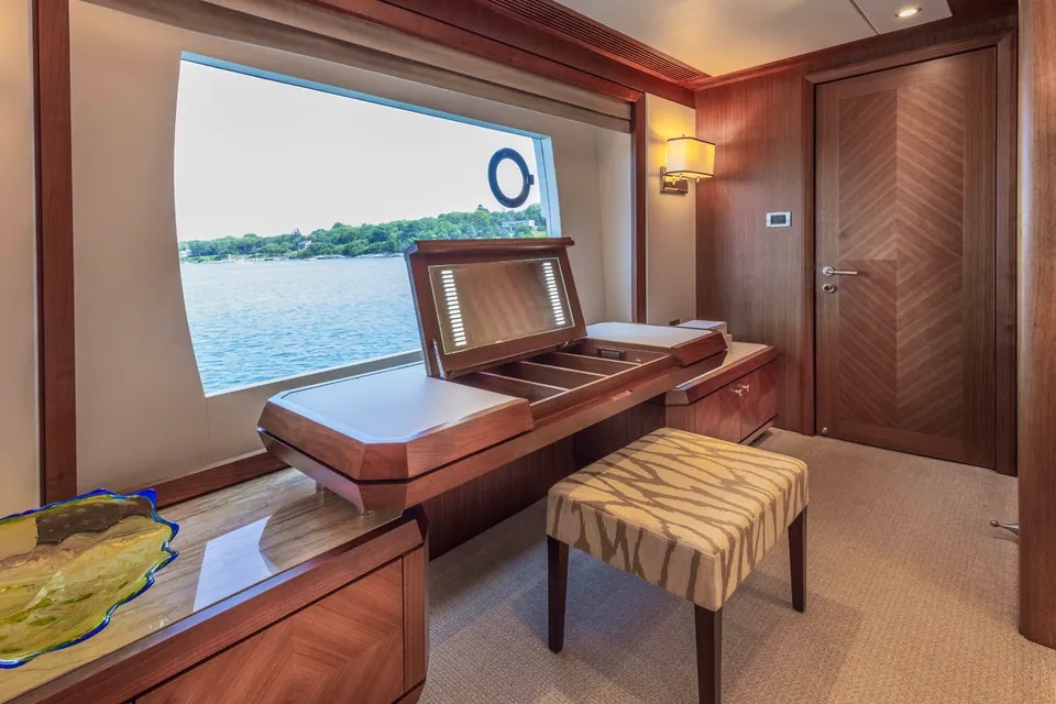 Wreckless, 2017 Ocean Alexander 120 Megayacht, photo 14