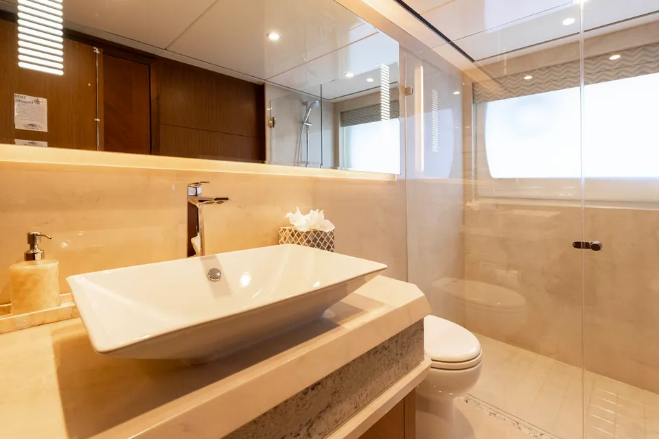 Wreckless, 2017 Ocean Alexander 120 Megayacht, photo 18