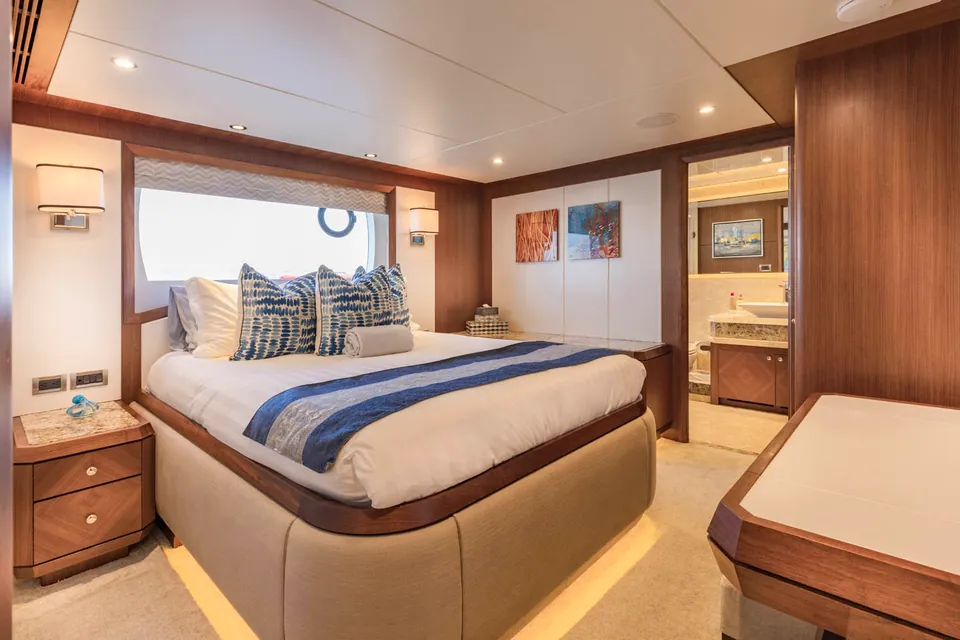 Wreckless, 2017 Ocean Alexander 120 Megayacht, photo 19