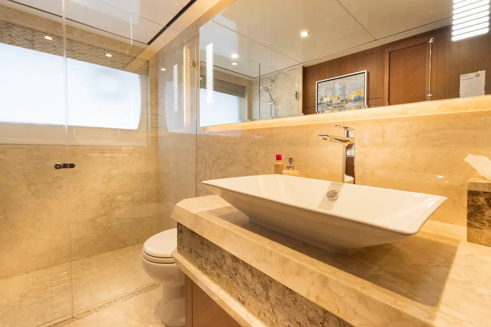 Wreckless, 2017 Ocean Alexander 120 Megayacht, photo 20