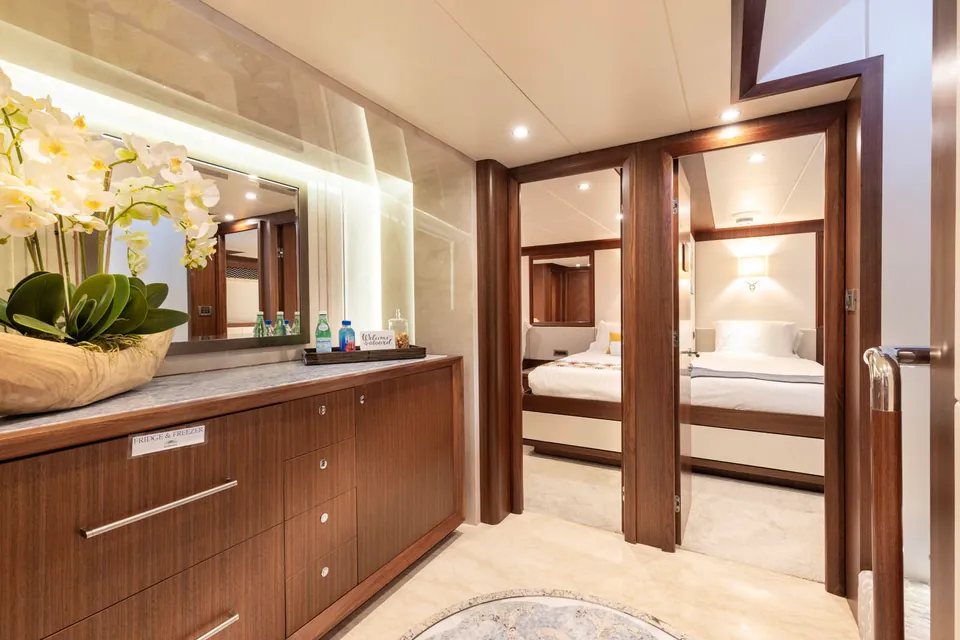 Wreckless, 2017 Ocean Alexander 120 Megayacht, photo 24