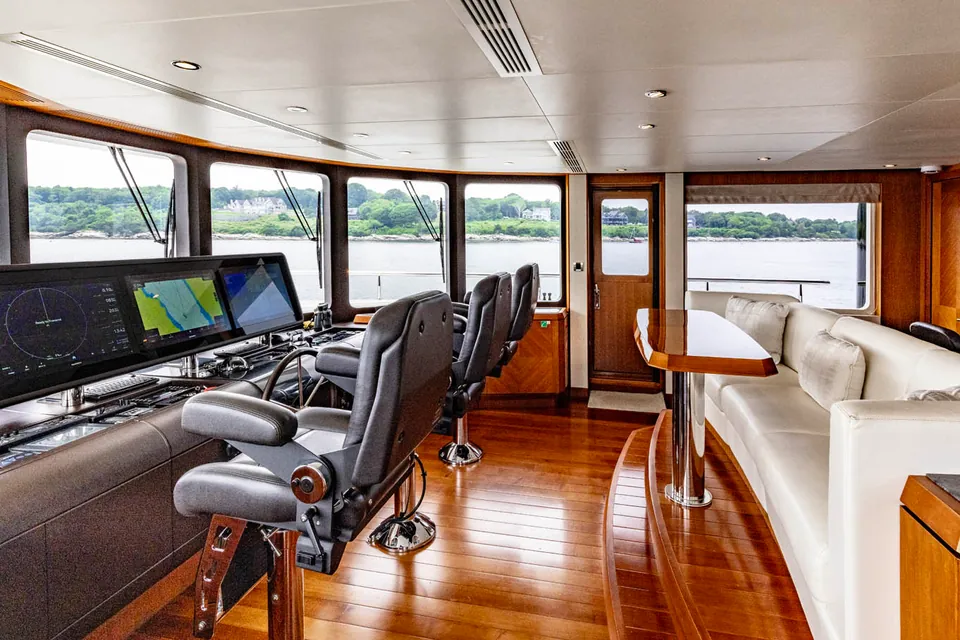 Wreckless, 2017 Ocean Alexander 120 Megayacht, photo 25