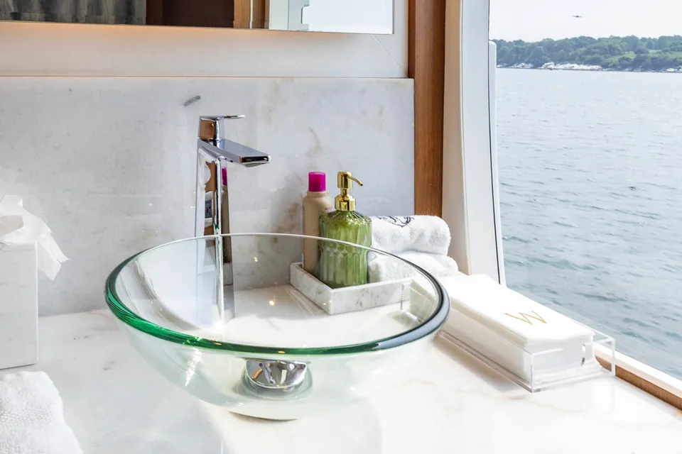 Wreckless, 2017 Ocean Alexander 120 Megayacht, photo 30