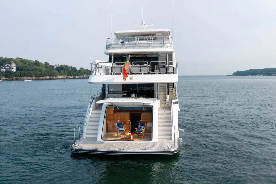 Wreckless, 2017 Ocean Alexander 120 Megayacht, photo 41