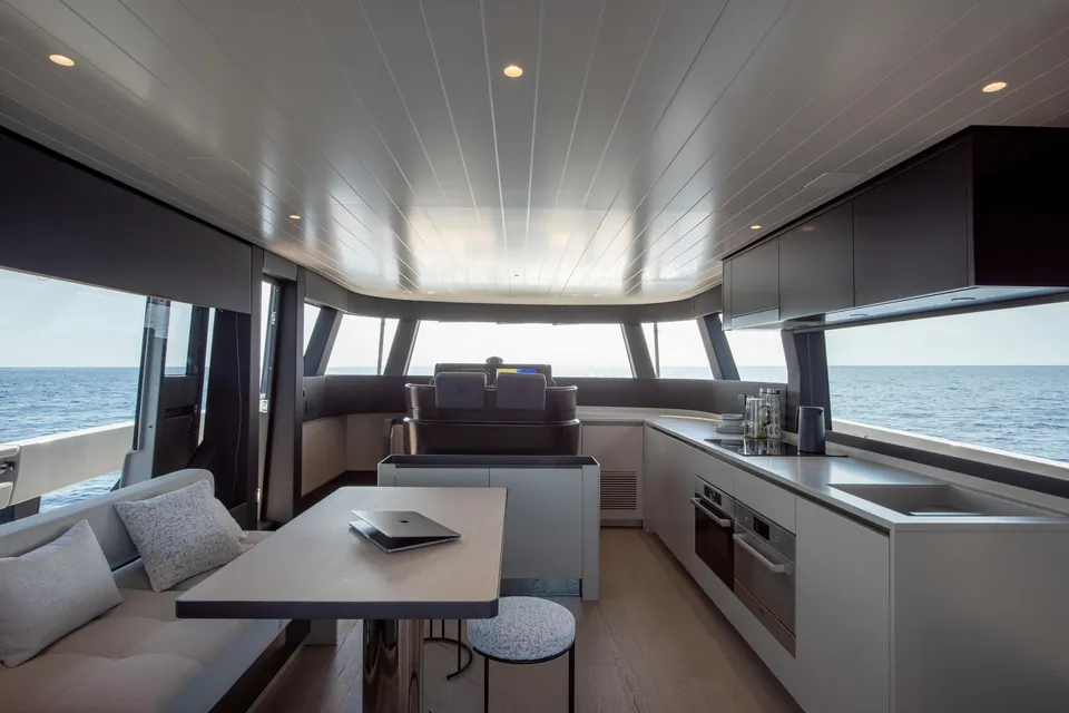 2024 Bluegame BGX63, photo 18