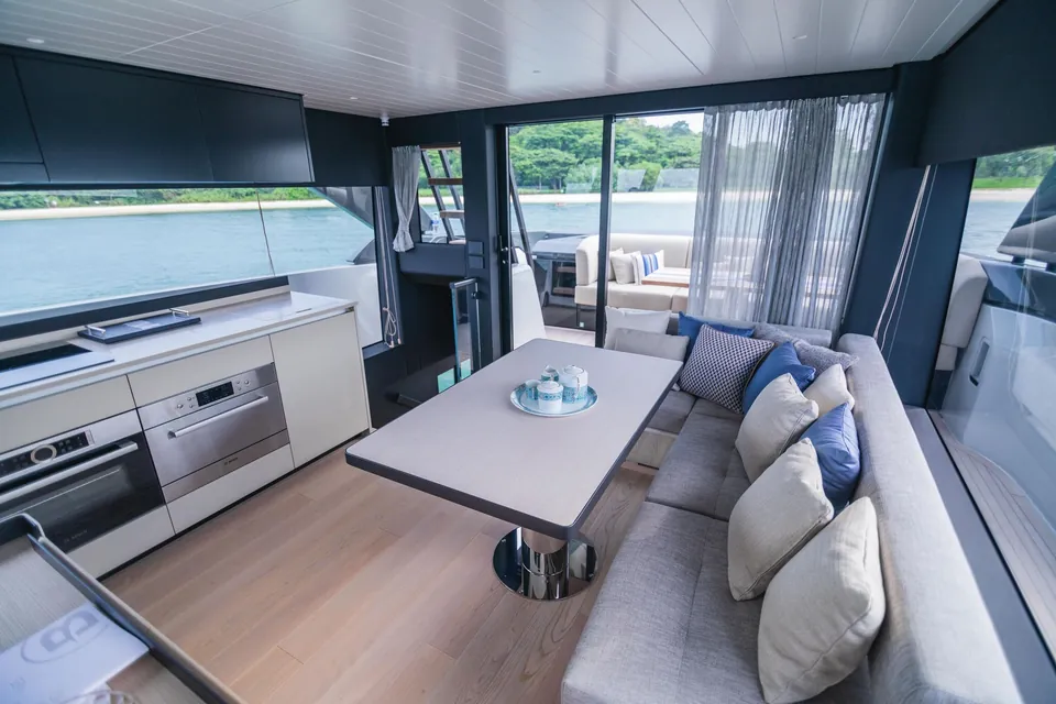 2023 Bluegame BGX60, photo 11