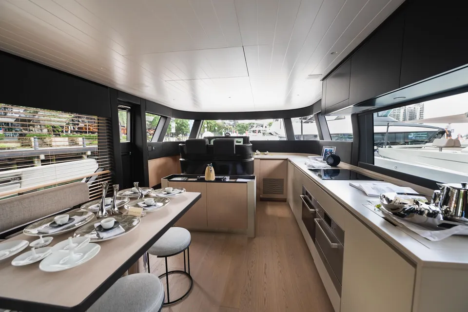 2023 Bluegame BGX60, photo 18