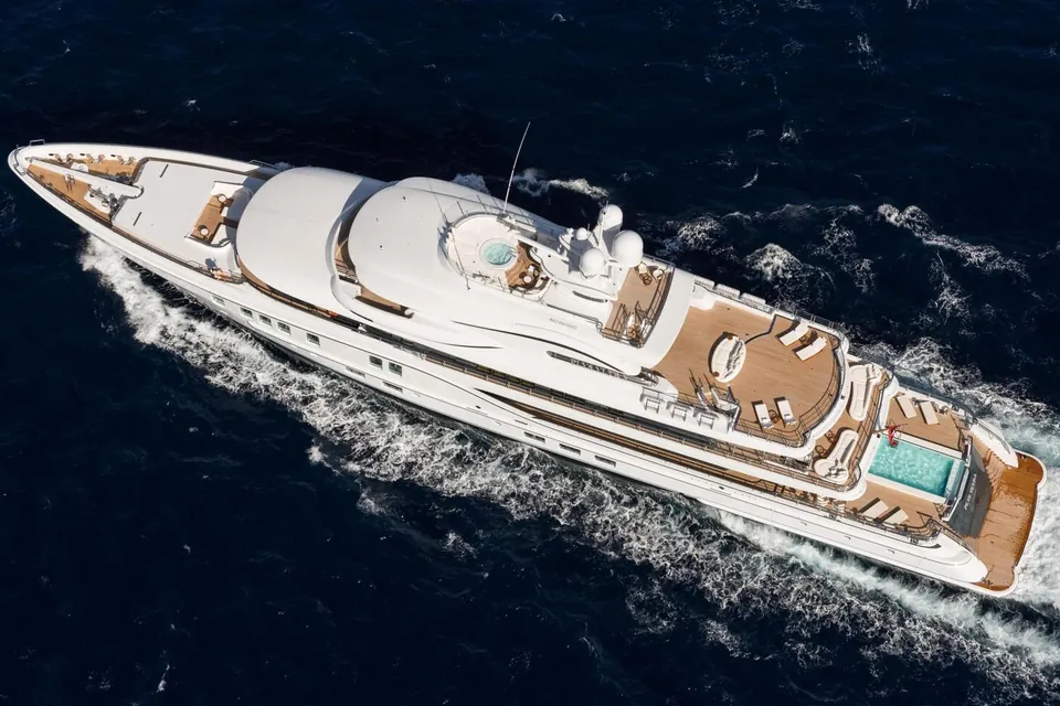 Plvs Vltra, 2016 Amels 242, photo 52