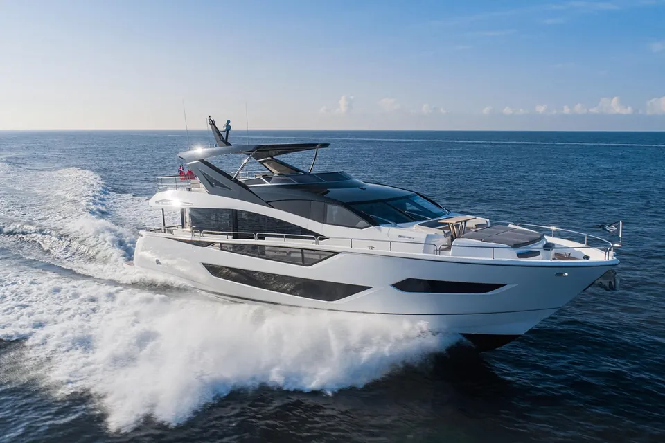 Su, 2022 Sunseeker 88 Yacht, photo 1