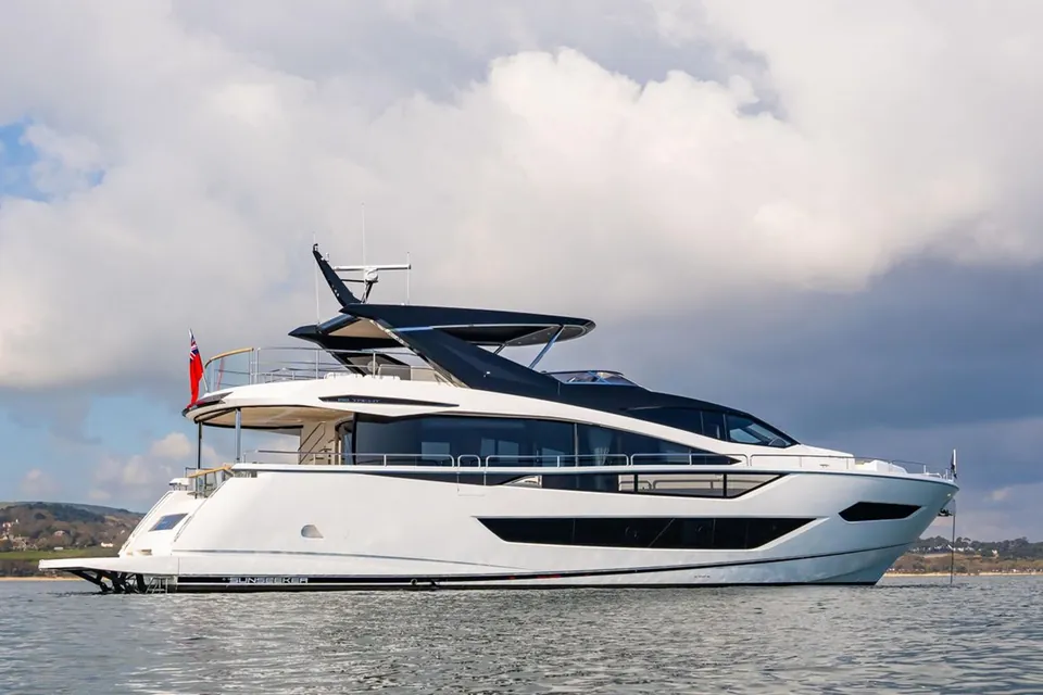 Su, 2022 Sunseeker 88 Yacht, photo 5