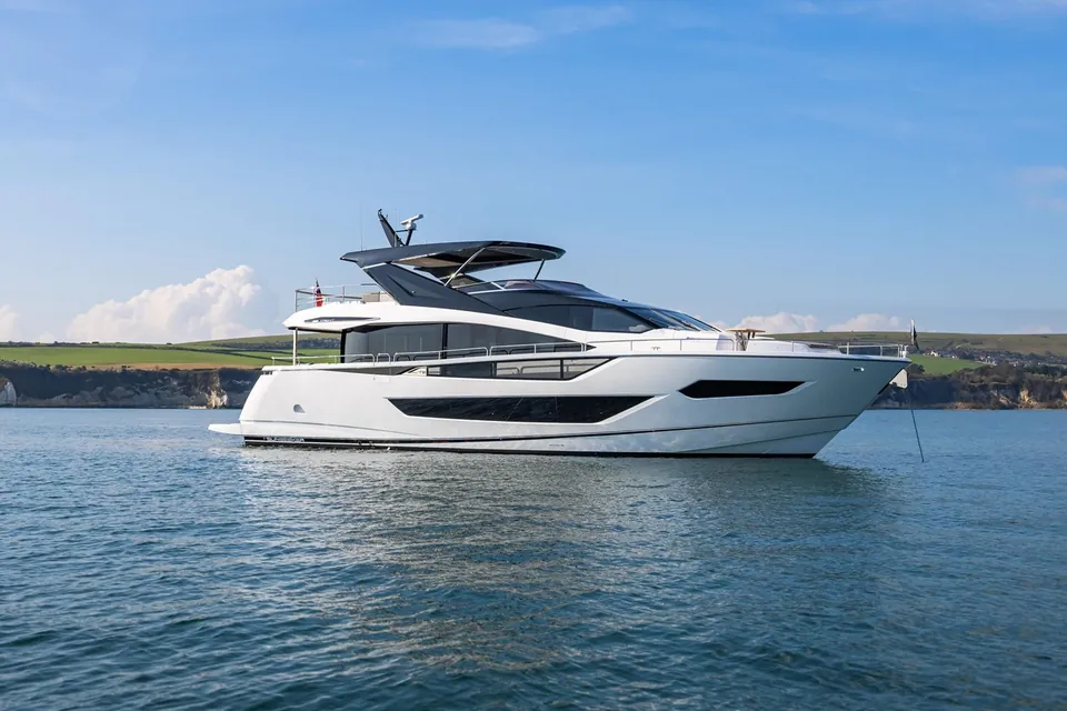 Su, 2022 Sunseeker 88 Yacht, photo 6