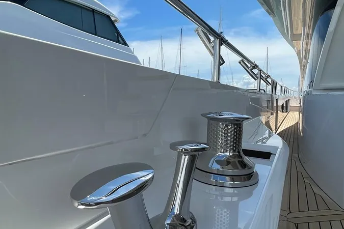 Su, 2022 Sunseeker 88 Yacht, photo 21