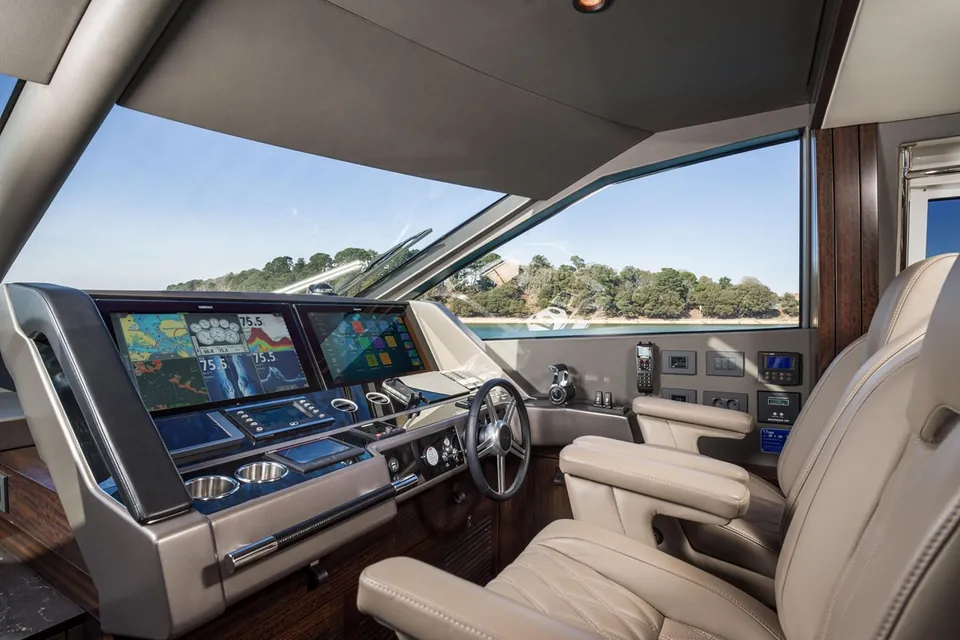 Su, 2022 Sunseeker 88 Yacht, photo 36