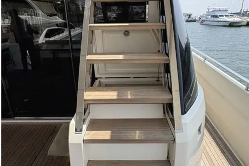 Abigail, 2018 Ferretti 780, photo 16