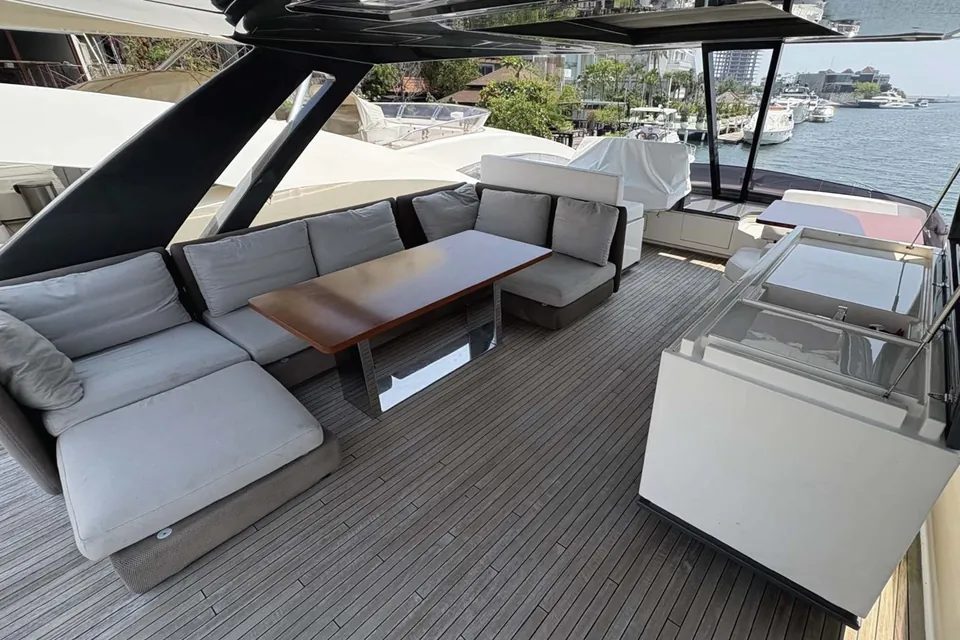 Abigail, 2018 Ferretti 780, photo 17