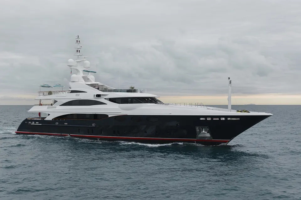 Rhino, 2016 Benetti Custom, photo 3