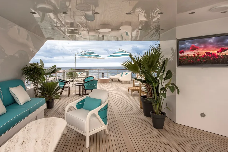 Rhino, 2016 Benetti Custom, photo 19