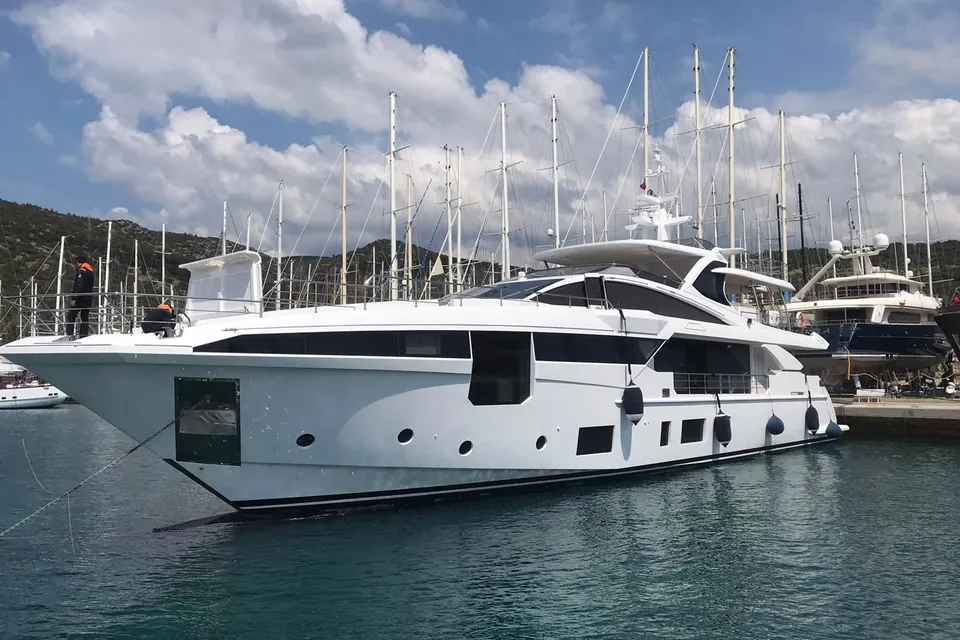 Dagusha, 2020 Azimut Grande 35M, photo 1