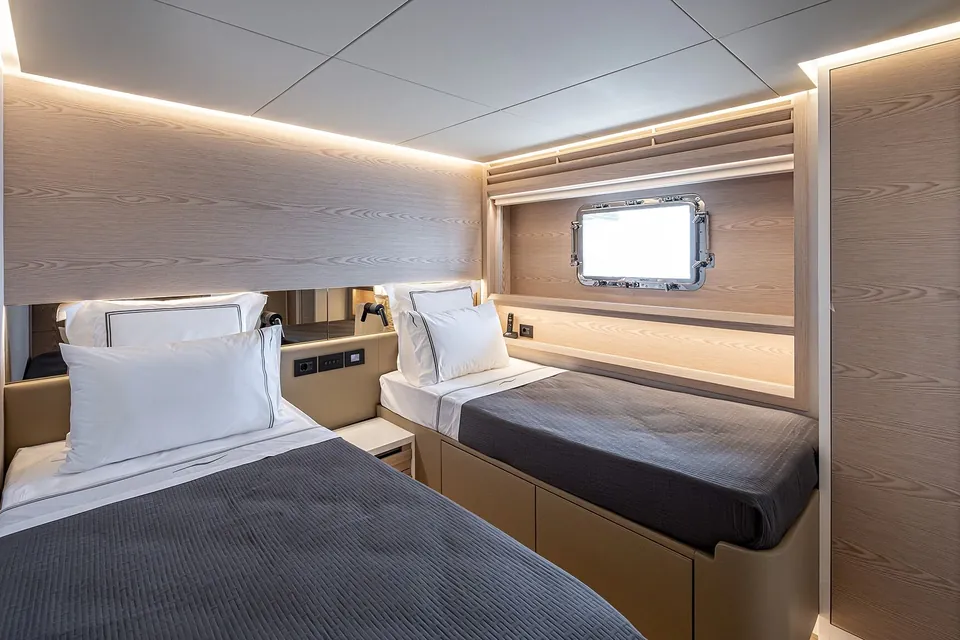 2027 Numarine 40MXP, photo 15