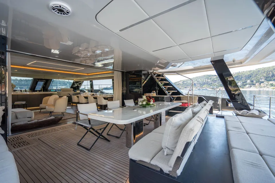 Manta, 2022 Sunreef Yachts 80 Sunreef Power, photo 6