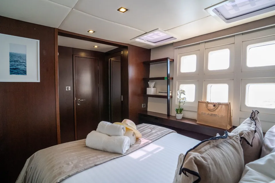 Seazen II, 2008 Sunreef Yachts Sunreef 70, photo 9