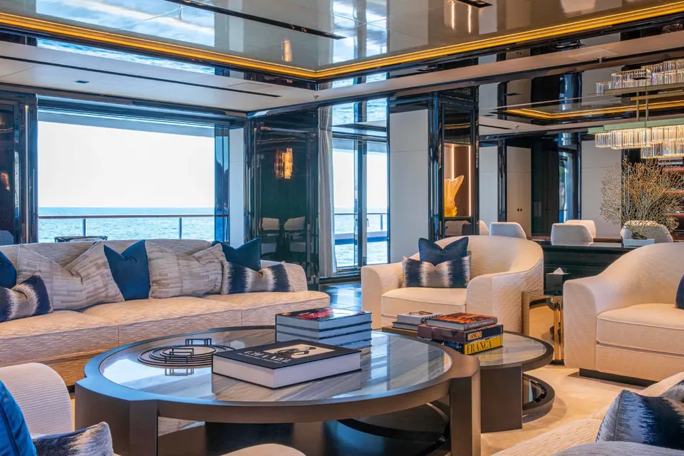 Platinum, 2024 Admiral Custom 78m, photo 4