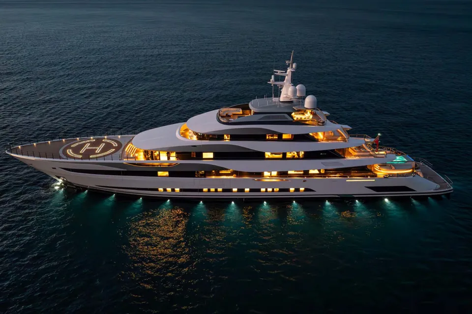 Platinum, 2024 Admiral Custom 78m, photo 16