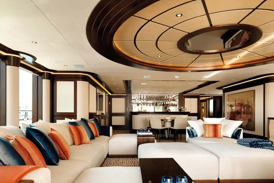 Just J's, 2016 Hakvoort Custom 61m, photo 5