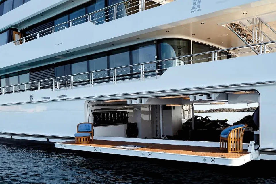Just J's, 2016 Hakvoort Custom 61m, photo 13