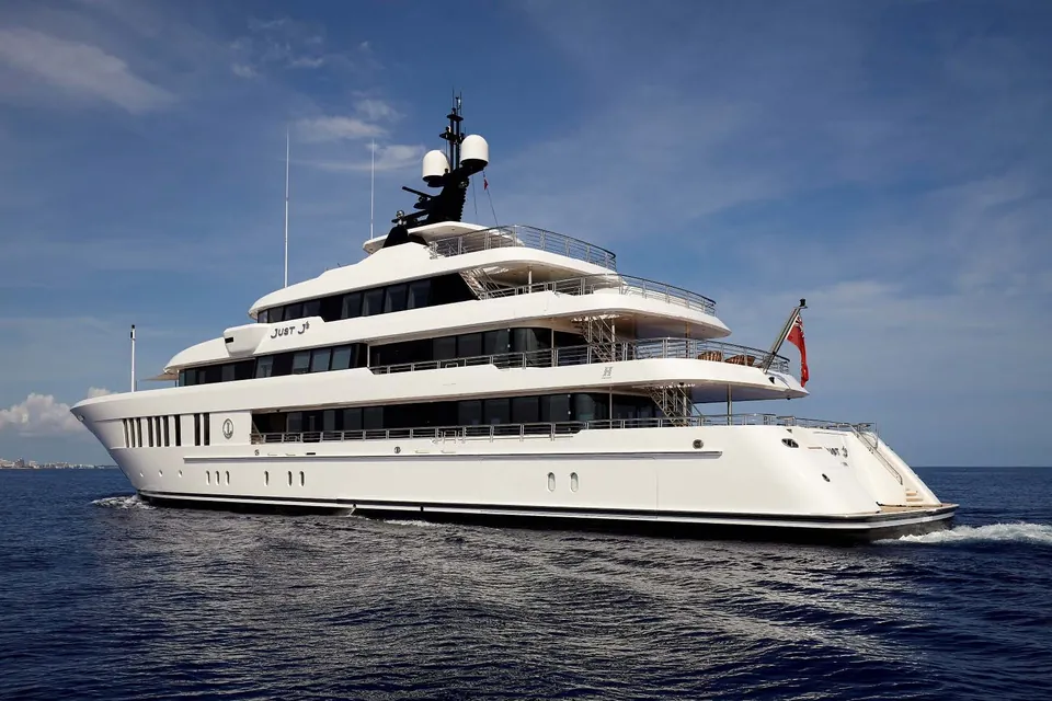Just J's, 2016 Hakvoort Custom 61m, photo 14