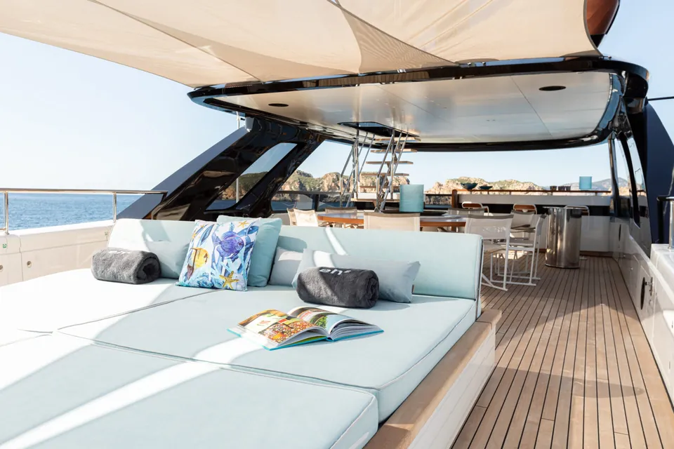 EH2, 2022 Benetti Motopanfilo 37M, photo 11