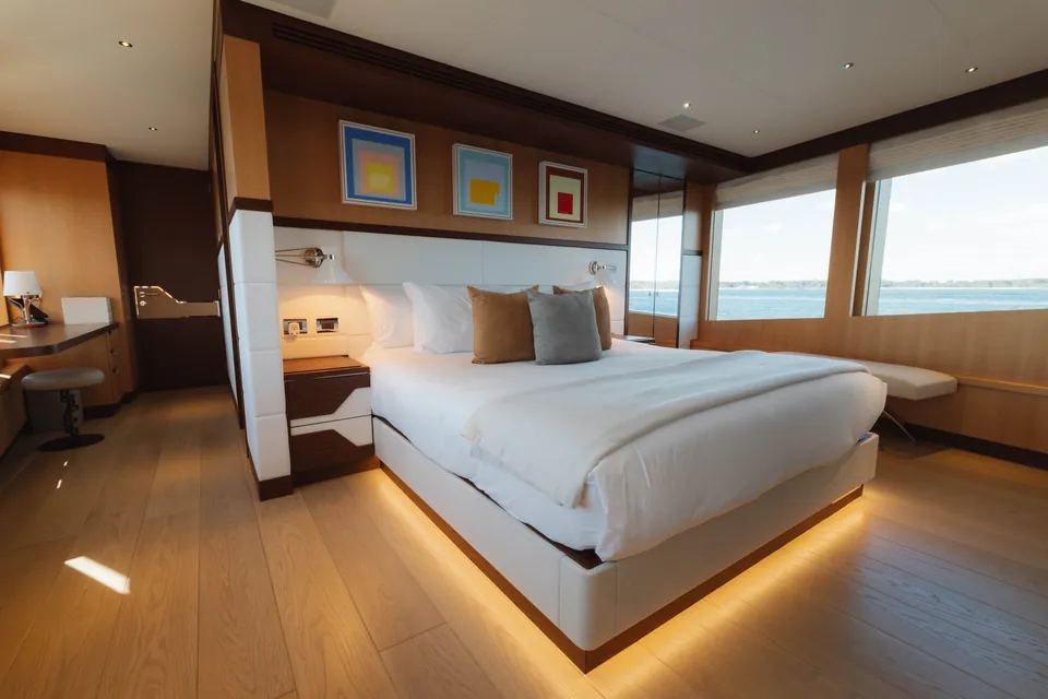 Graycliffs, 2016 Feadship Custom 33m, photo 9