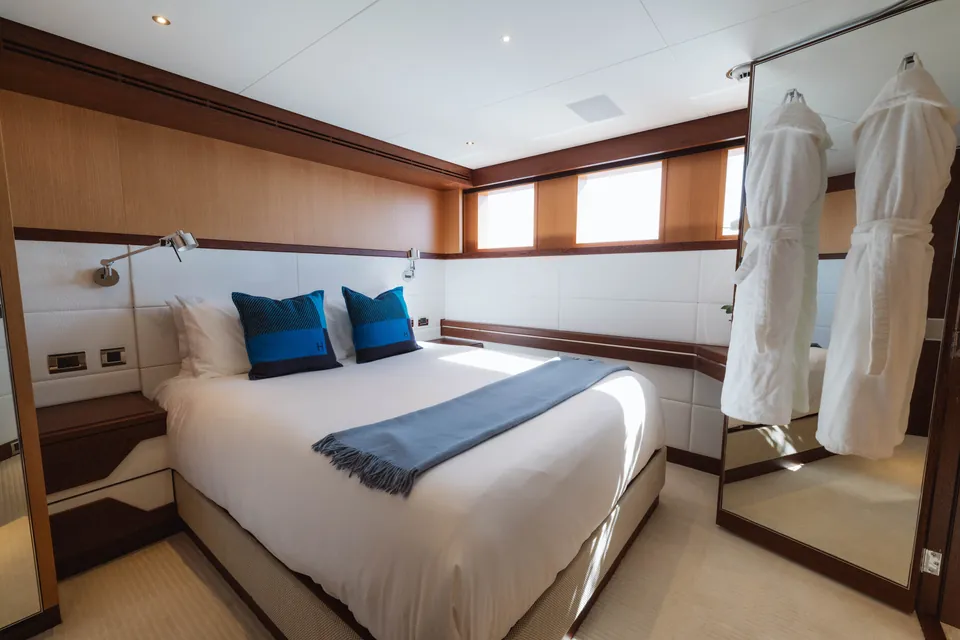 Graycliffs, 2016 Feadship Custom 33m, photo 10