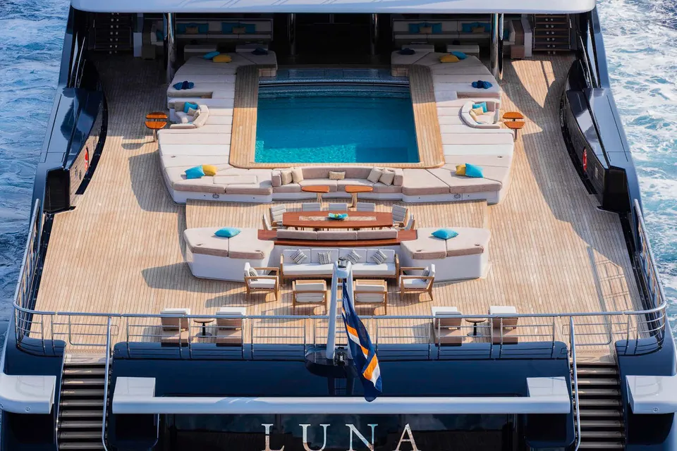 Luna II, 2010 Lloyd Werft Custom 114m, photo 2