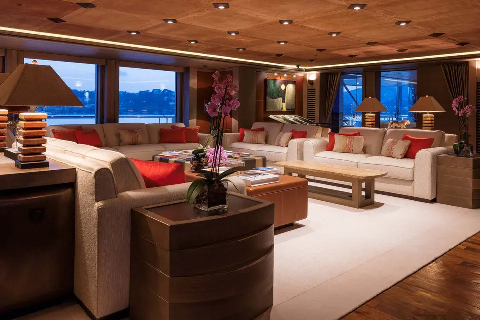 Luna II, 2010 Lloyd Werft Custom 114m, photo 4