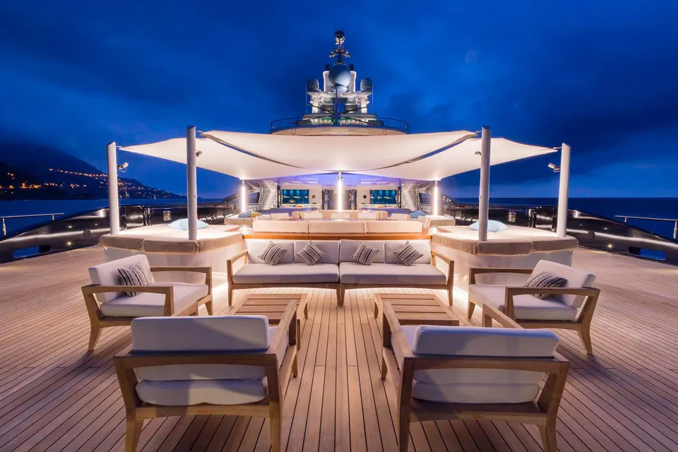Luna II, 2010 Lloyd Werft Custom 114m, photo 14