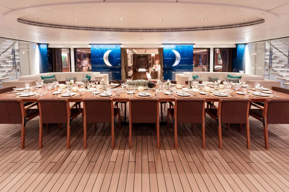Luna II, 2010 Lloyd Werft Custom 114m, photo 15