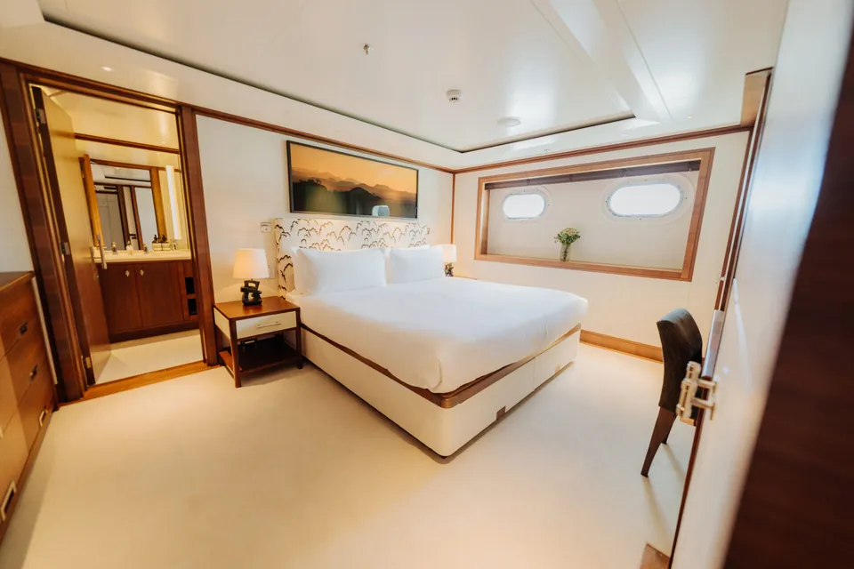Solace, 2005 Feadship Custom 57m, photo 17