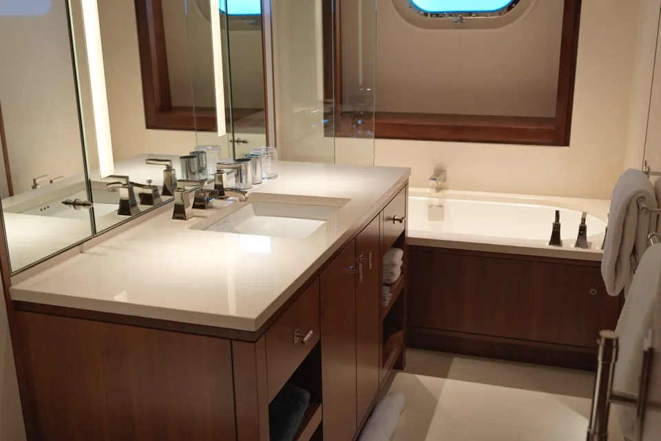 Solace, 2005 Feadship Custom 57m, photo 52