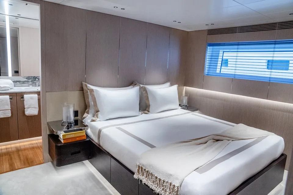 Tosun, 2022 Benetti Oasis 40M, photo 6